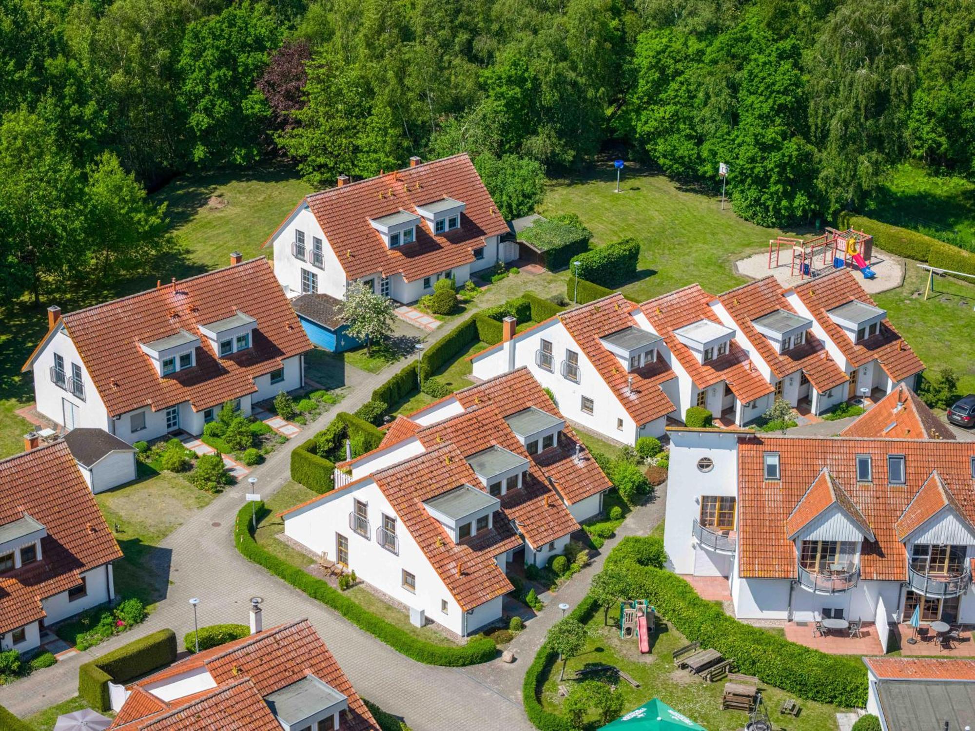 Ferienpark Freesenbruch Wohnung 2 6 - Windrose Zingst Extérieur photo